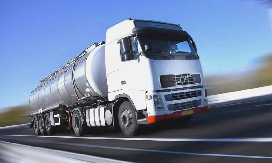 Carrying fuel Carrying fuel